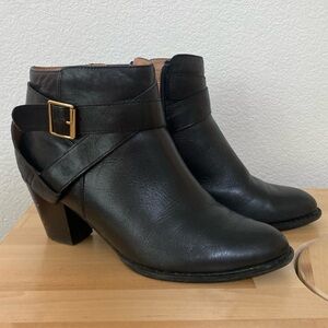 Vionic Trinity Black Leather Booties